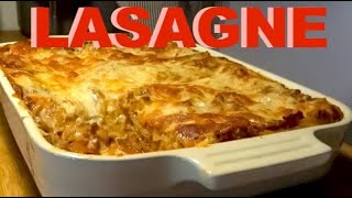 Lasagne bolognese m hjemmelavet béchamelsauce m ost  Mornaysauce  Opskrift  126 [upl. by Alcinia]