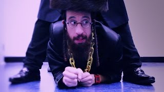 quotShake It Offquot Jewish Parody  IM TAKING OFF [upl. by Nimaynib]